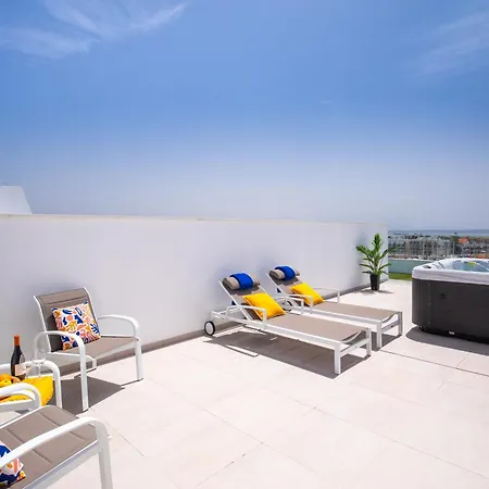 The Ocean Penthouse Vr2-5a Apartment